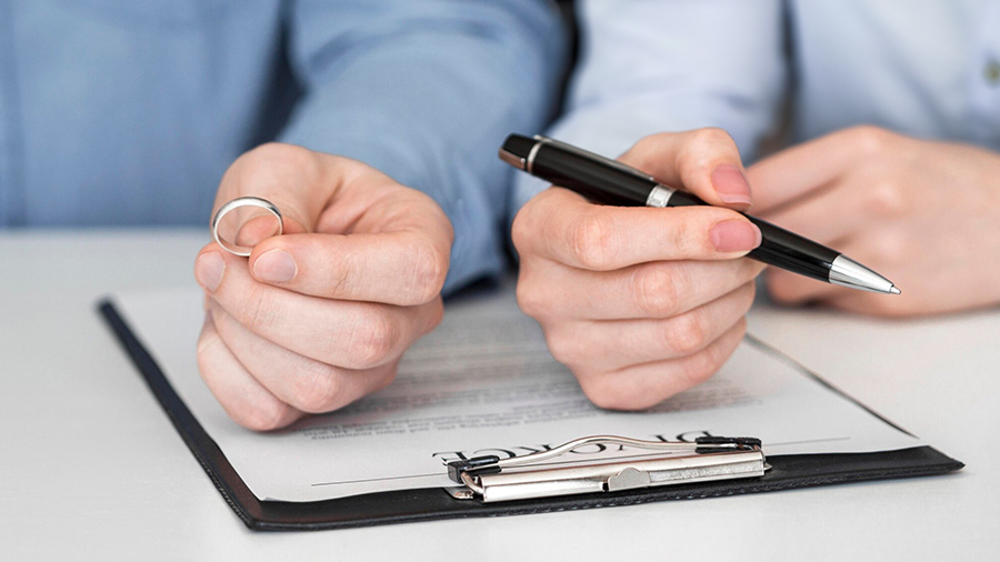 Untangling the Knot: A Guide to Divorce in Indonesia for Foreigners