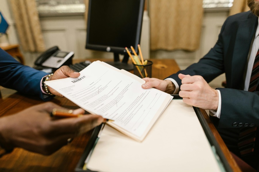 How Long Does a Divorce Take in Indonesia? A Guide for Foreigners