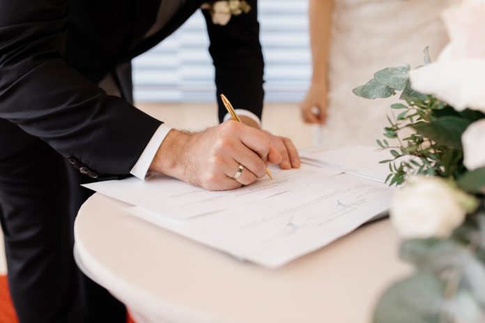 Should You Register a Mixed Marriage in Indonesia or Abroad? Legal Consequences for Foreign Spouses
