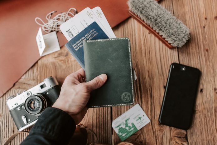 When Must a Dual-National Child Choose Indonesian or Foreign Citizenship?
